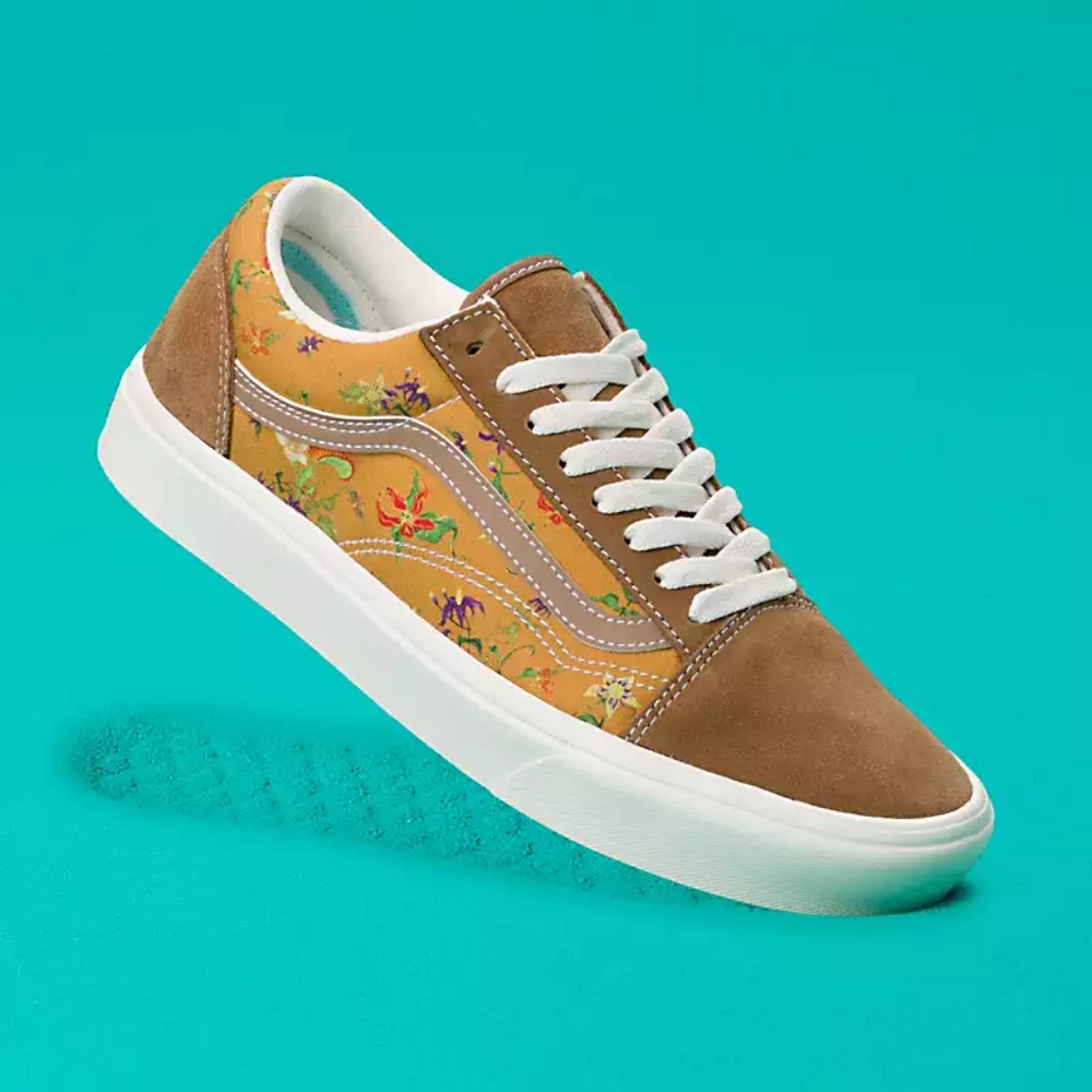 SIZE 10 BRAND NEW COMFYCUSH OLD SKOOL VANS